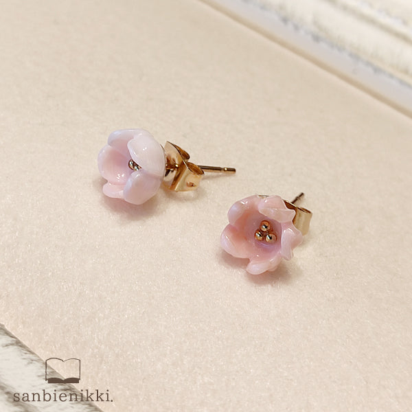 sanbienikki. 花咲く ピンクブルームピアス 春 花 ピンク 大人可愛い シンプル ピアス サージカルステンレス サンビエニッキ 送料無料 (当店負担)