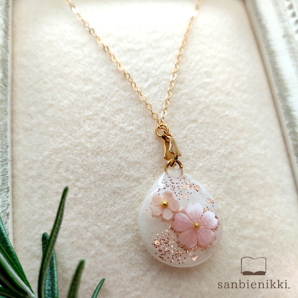 sanbienikki. 桜シェル しずくネックレス 桜 さくら 桜ピンク しずく 14KGF ネックレス 入学式 サンビエニッキ 送料無料 (当店負担)